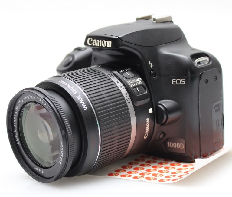 Kamera DSLR Canon 1000D